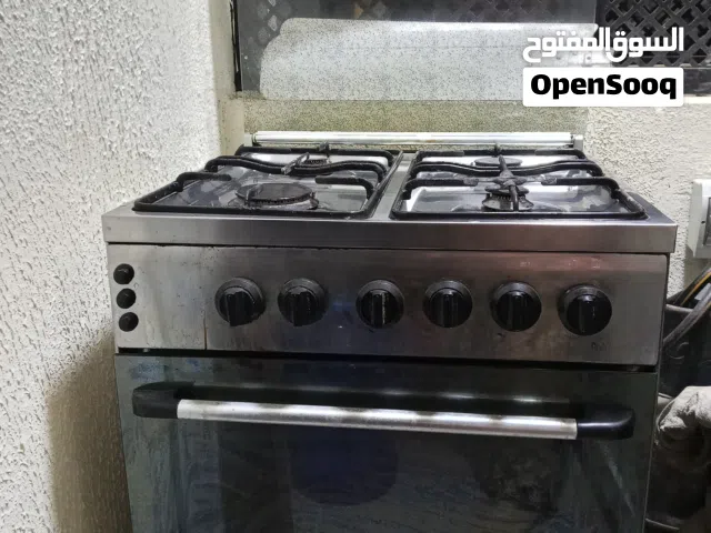 طباخ مستعمل اربع عيون وفرن  غازي تشتغل كل العيون  كل مشكله مابي   سبب البيع  مكان ماعندي