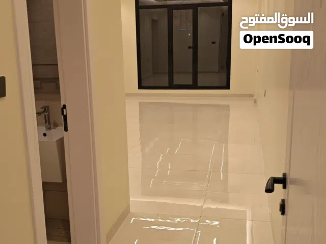 شقه 4 غرف ماستر برميثيه