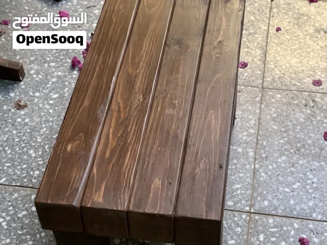 كرسي خشب طبيعي صغير