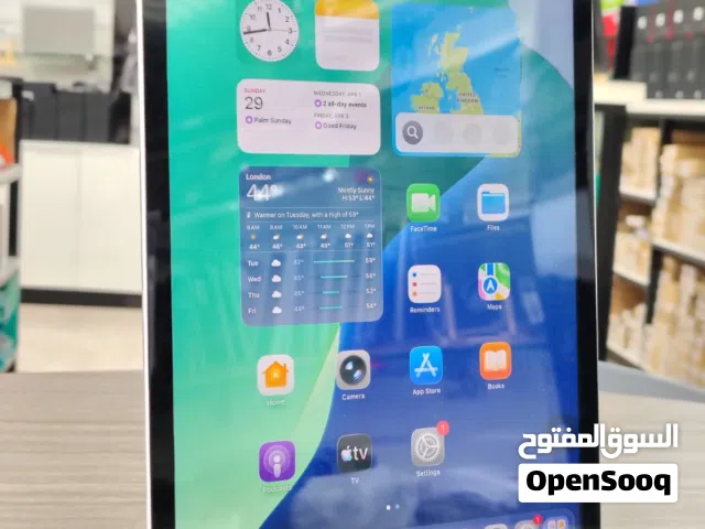 Used iPad 9th Gen in Oman  10.2 Inch Display  9th Generation