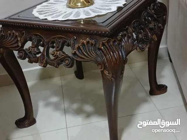 طاولات بحاله ممتازه وبسعر مغري