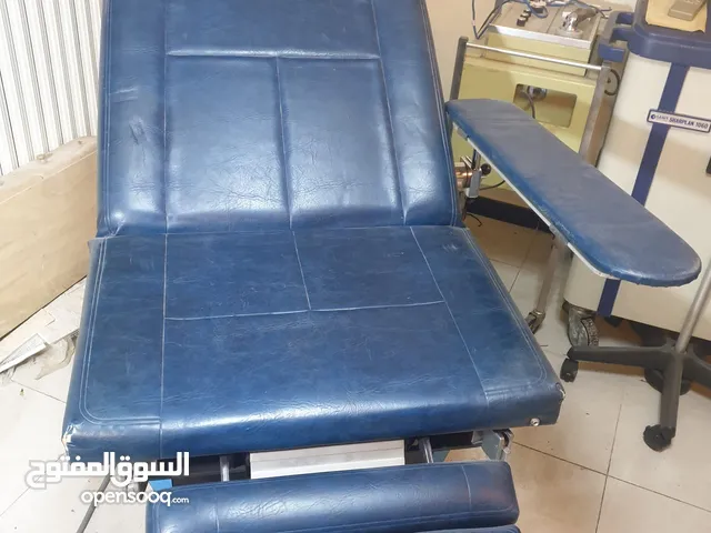 معدات جراحية ونسائي طبية