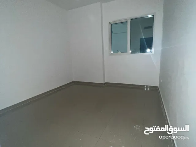 غرفه وصاله للايجار السنوي بارقي ابراج عجمان