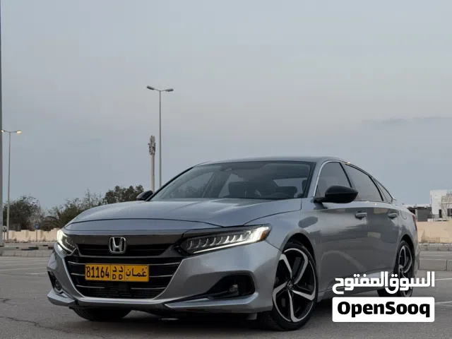 هوندا اكورد سبورت 1.5 نظيفه جدا بحادث بسيط