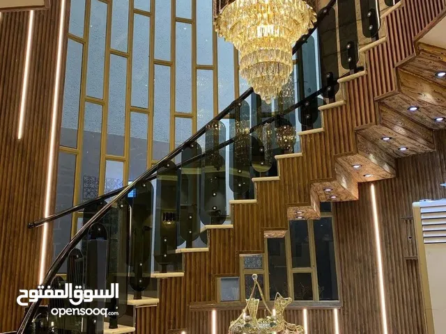للبيع فيلا في السيدية مودرن على شارع 40م موقع مميز لدى شركتنا حصراً التفاصيل داخل المنشور