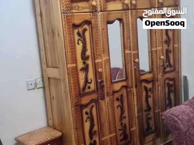 غرفه نوم سويدي اربع فتحات مستخدم نظيف للبيـــــــــع مستعجل السعر 155الف بس صنعاء شارع بيحان