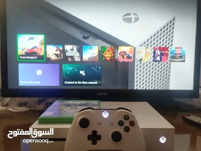xbox one s 1T وارد الخارج وعليه العاب كتير