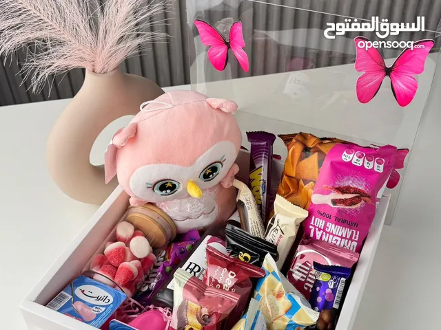 بكج الاشياء الزاكية دب وشيبس وعصير وكيك ودانيت وشوكلاته