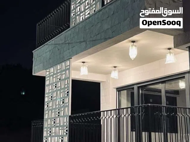 225 m2 4 Bedrooms Apartments for Sale in Amman Al Hummar