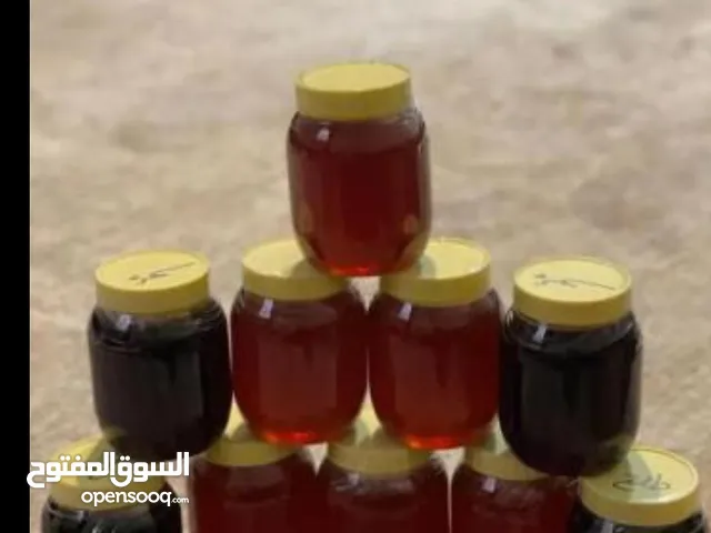لدينا جميع انواع العسل الطبيعي السدر الجبلي سمن البلدي عسل الطلح عسل المجرى عسل السمره عسل الشوكه...