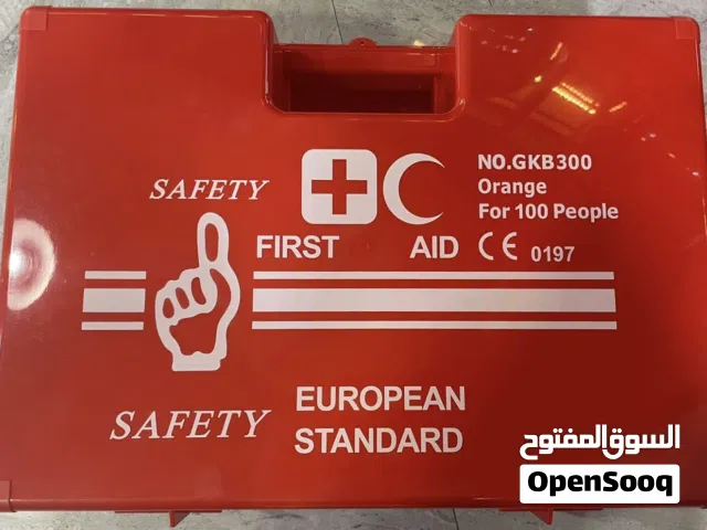 صندوق إسعافات أولية 100 شخص