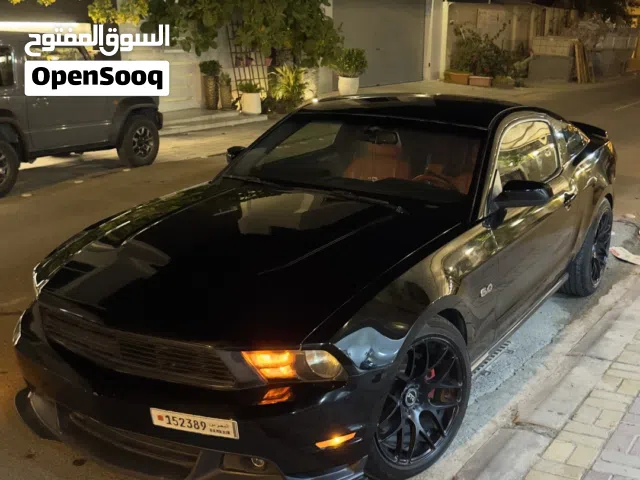 Ford mustang 2011