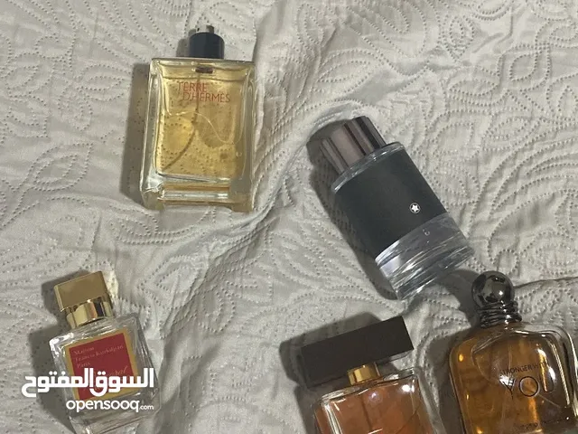 عطور جديدة غير مستعملة اصلية كفالة 3 ايام ثبات و فواحان 6-9 ساعات