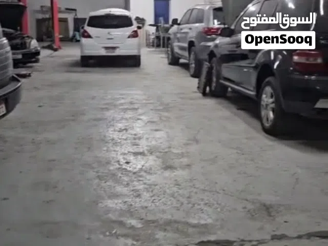كراج للبيع في العين بكامل معداته