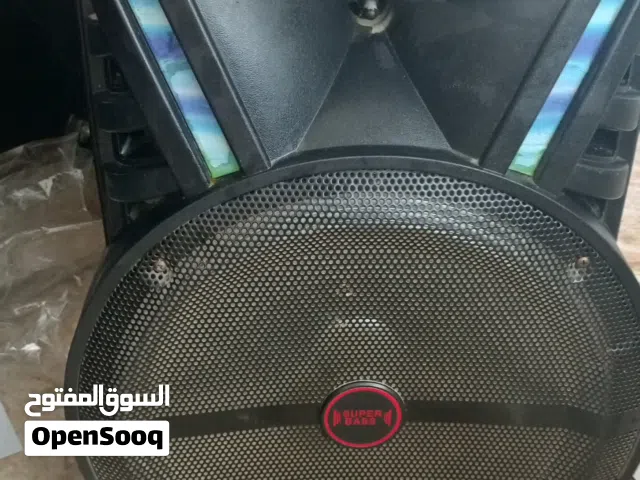 سبيكرة مضخم صوت