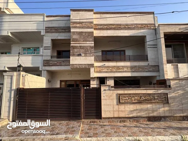 200m2 More than 6 bedrooms Townhouse for Sale in Erbil New Hawler