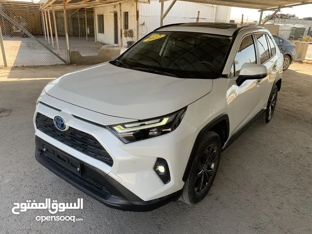 Used Toyota RAV 4 in Zarqa