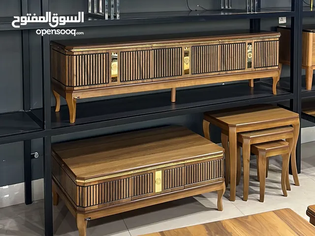 لبيع انواع الطبلات والميز البلازمة
