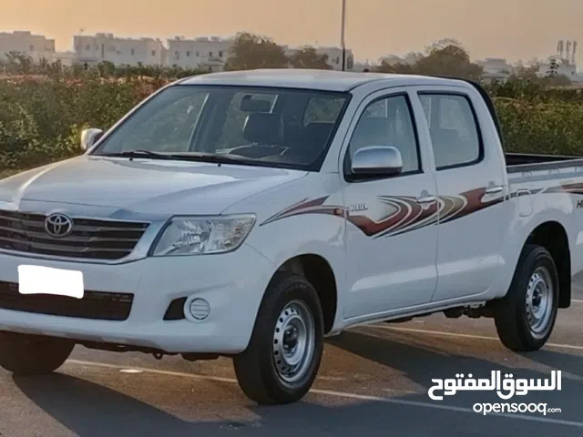 Toyota hilux  2015 single Oman spec