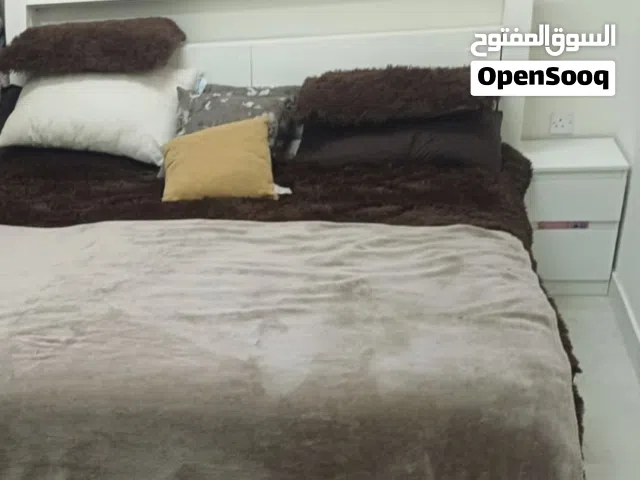 سرير بحاله جيده للبيع