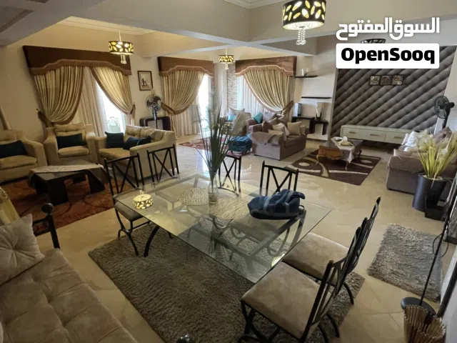 شقة بكومباوند دريملاند 3 غرف للإيجار و يمكن الشراء ايضا