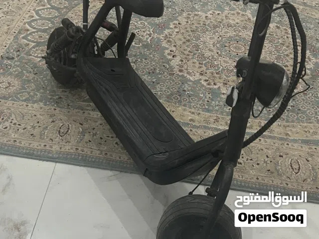 سكوتر هارلي للبيع تواير يديده و بطاريه يديده السعر النهائي 600AED