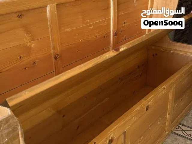 أثاث مكتبي للبيع بحاله جيده