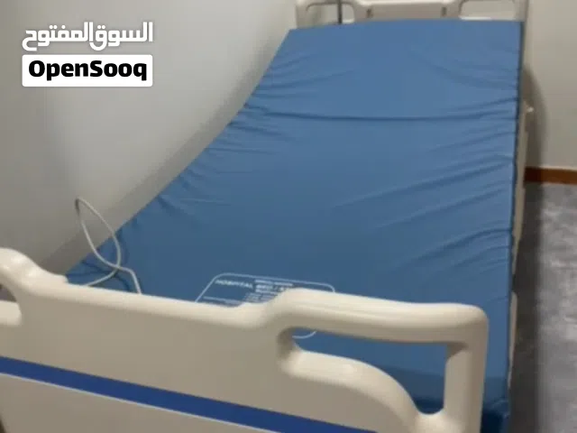 للبيع سرير طبي جديد كهربائي  غير مستعمل الكتروني