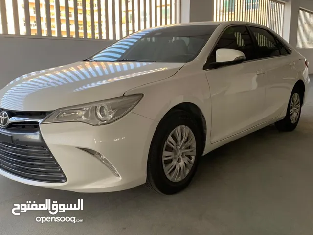 للبيع تويوتا كامري بحالة ممتازة - الكيلومترات 72 الف فقط - بطارية جديدة - إطار احتياطي جديد