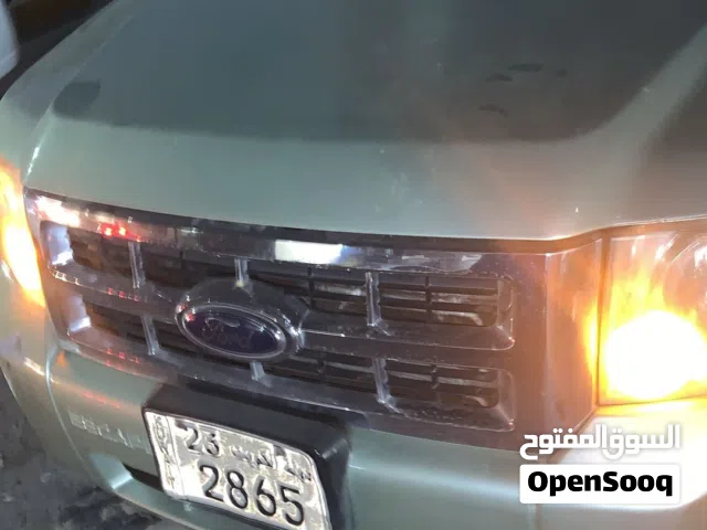 2008 فورد اسكايب Standard