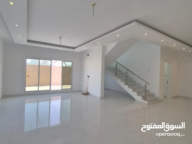 550 m2 4 Bedrooms Villa for Rent in Southern Governorate Jaww