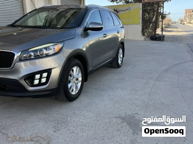 Used Kia Sorento in Tripoli