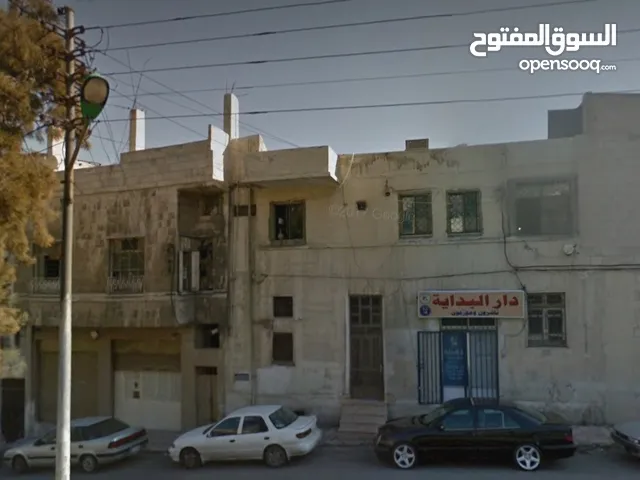 عمارة تجارية للبيع في الشابسوغ في موقع سياحي مميز مقابل القلعة، تصلح لمشروع سياحي