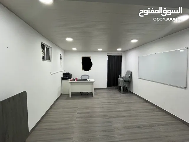 مخزن للايجار