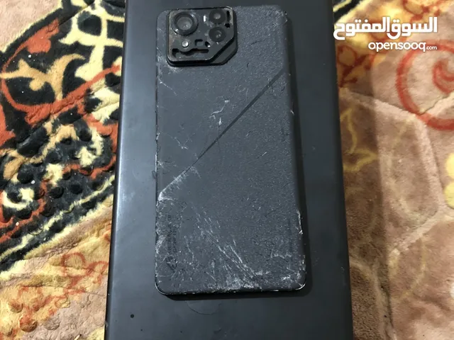 ROG Phone 8 Pro