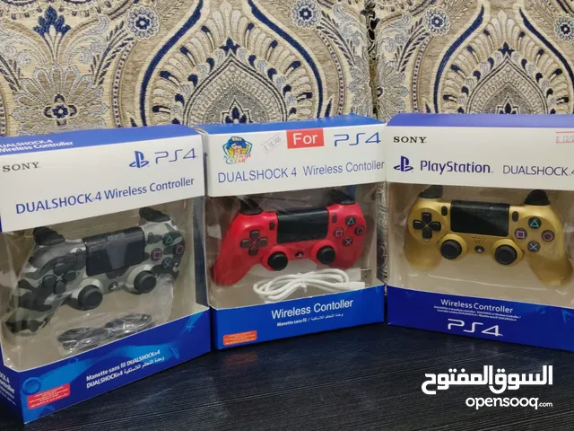 للبيع يدات تحكم PlayStation 4 وكفاله