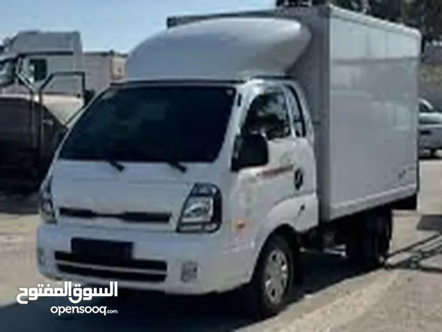 مطلوب مندوب توزيع حلويات لديه سيارة حمل او ستوتة يعمل بالعمولة توصيل للسناتر بالبصرة