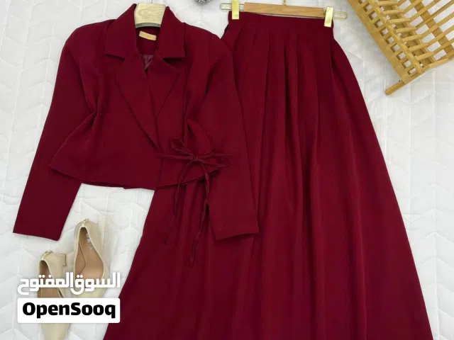 سترة مع تنورة  فقط  خامة هوريم دابل تركي