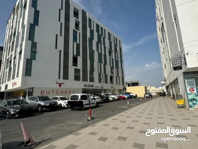 محلين شبك في مبنى طيف 8، على شارع الموج.Two attached shops for rent in al Mouj st. In taif8