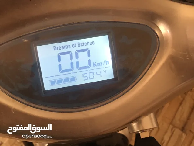 دراجه كهربائيه نظيفه