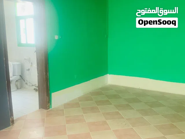 Good and Spacious  2Bedrooms For Rent Without EWA In Muharraq Near Bus Stop