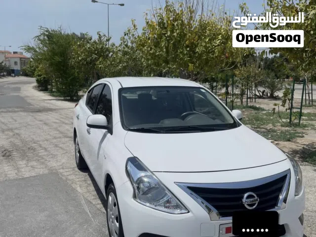 2022 نيسان صني Standard