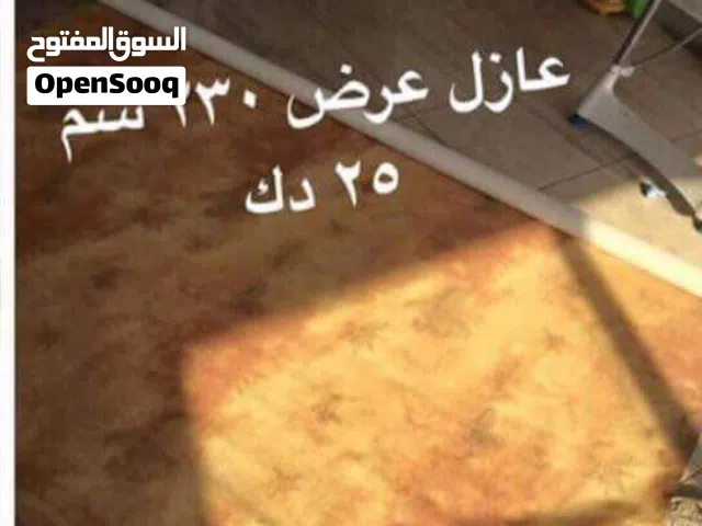 مقاعد متينه جدا وستاره رول عازلة للشمس