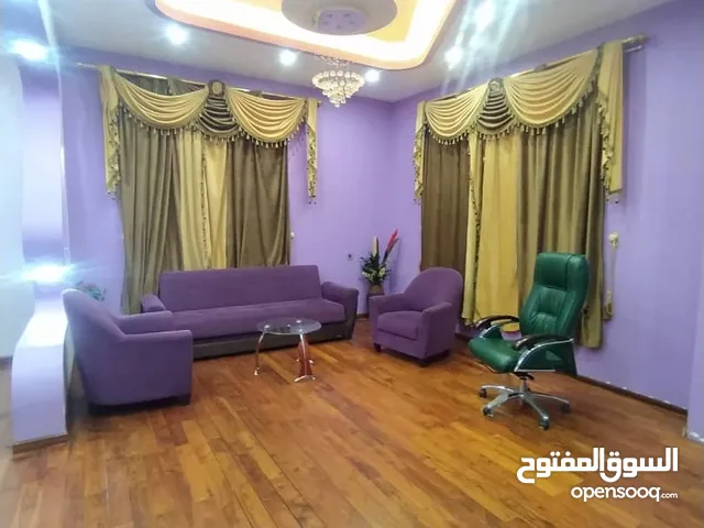 200 m2 More than 6 bedrooms Villa for Rent in Sana'a Hayi AlShabab Walriyada