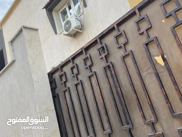 250m2 4 Bedrooms Apartments for Rent in Tripoli Al-Nofliyen
