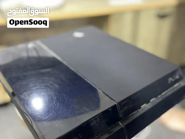بلايستيشن 4 معها ايدتين كوبي