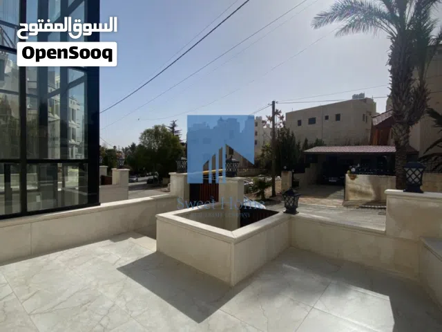 210 m2 3 Bedrooms Apartments for Sale in Amman Al Kursi