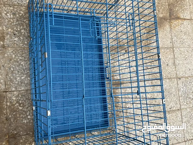 Dog cage almost new