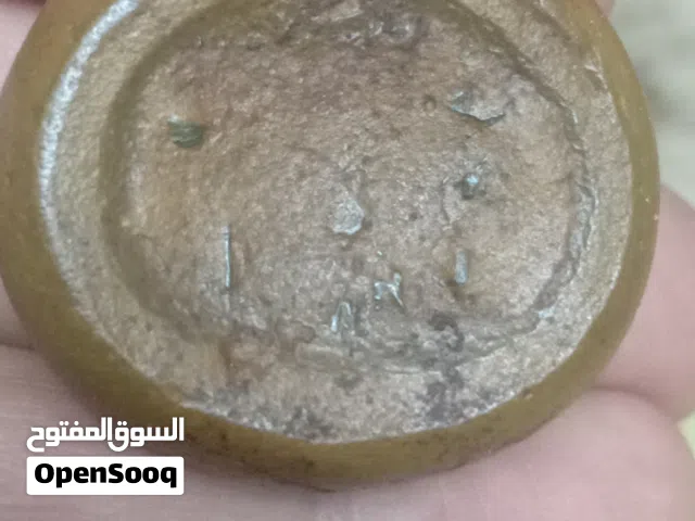 حجر اثري قديم