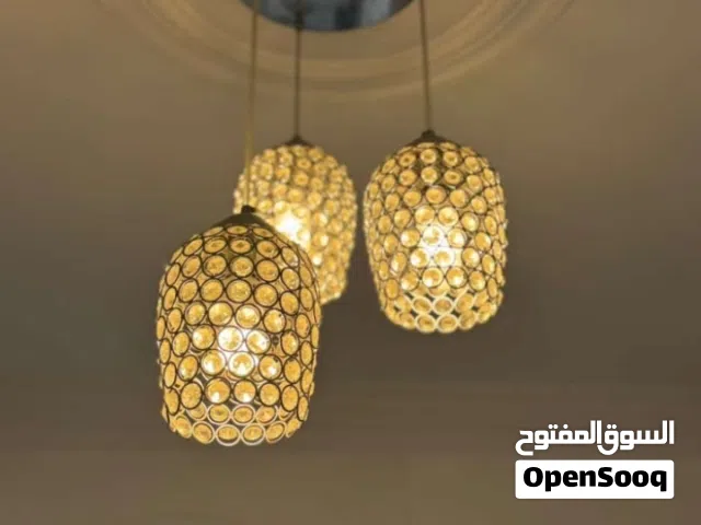 ثريات مميزة للبيع بسعر مغري بحالة الوكالة